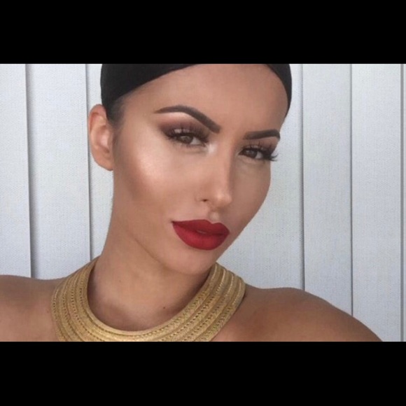 Becca shimmering skin perfector poured NIB!! - Picture 11 of 13